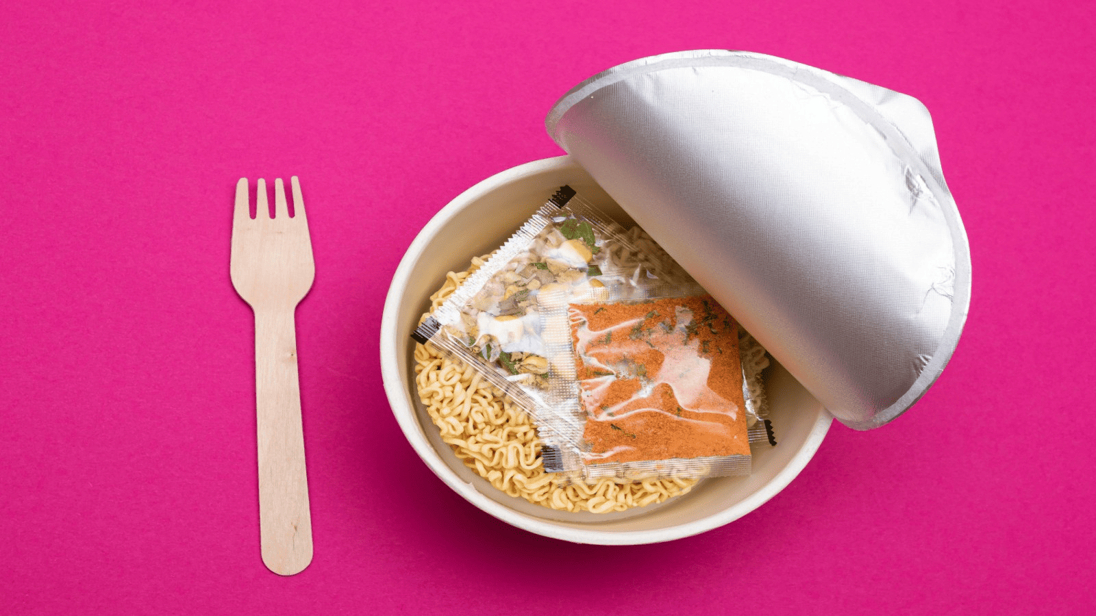 how to eat instant cup noodles with lid