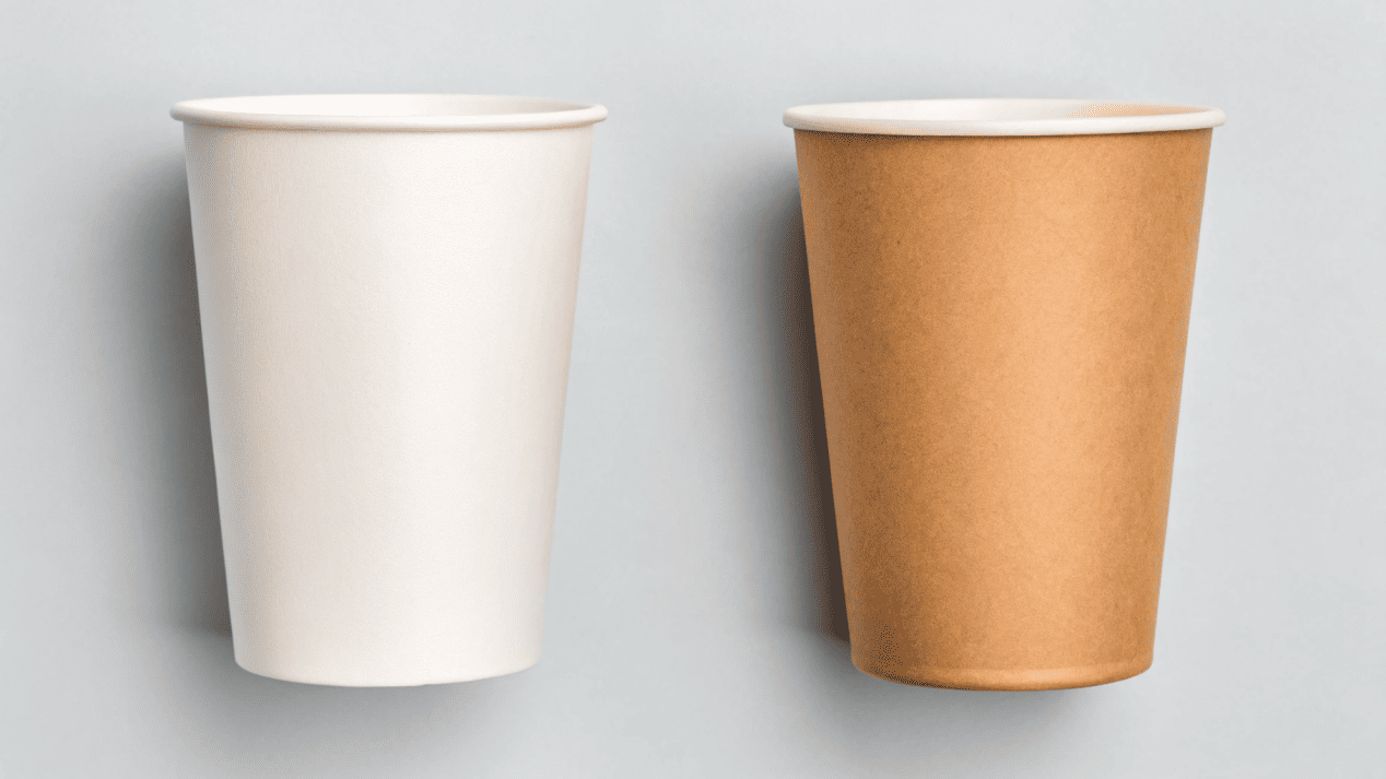 A side-by-side comparison of a PLA-coated cup and an Aqueous-coated cup.